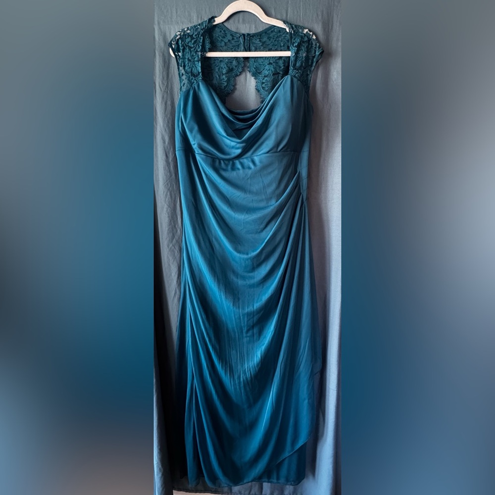 Xscape Teal Lace Evening Dress Size 18W